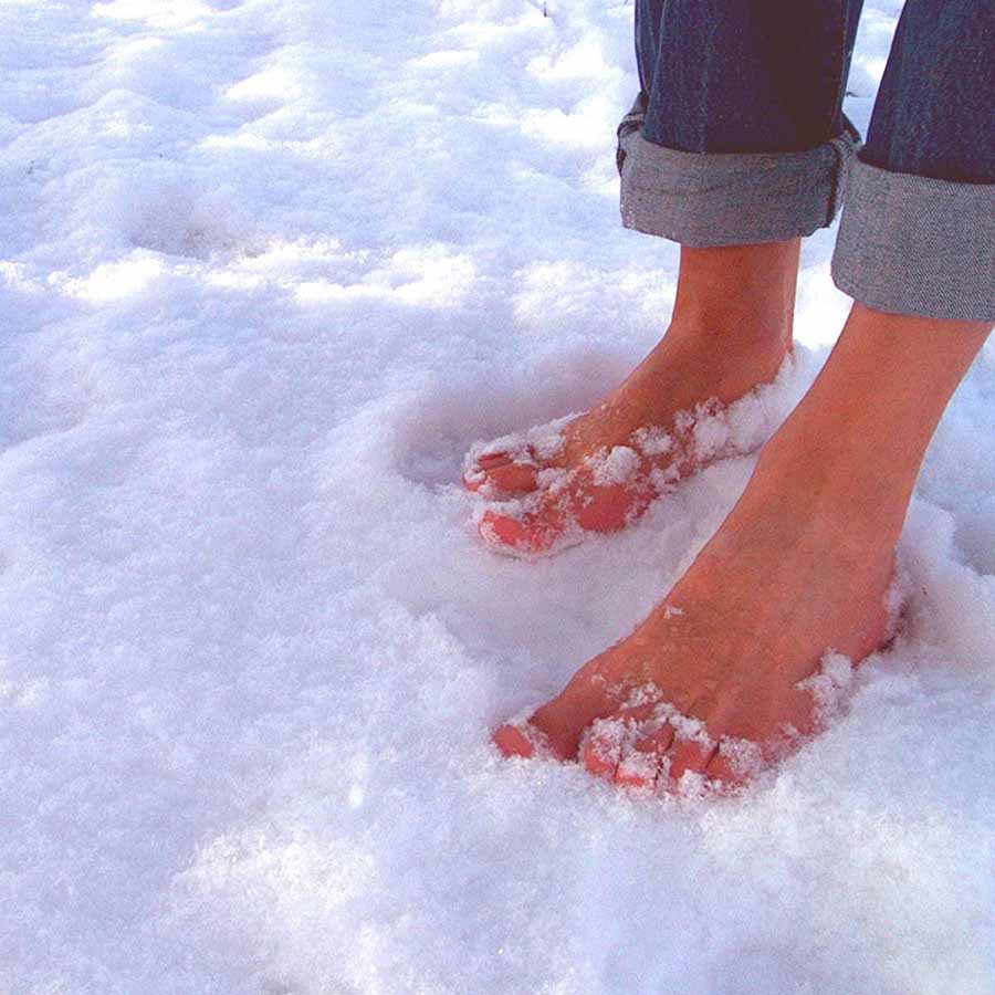 کفش خانگی - چگونه در فصل سرما پاهای خود را گرم نگه دارید ؟